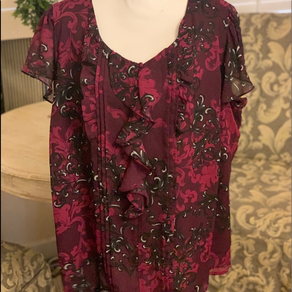 Beautiful Blouse- Burgundy, shades of black and gray. Size 2x